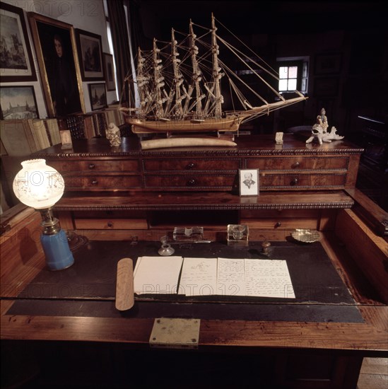 Workbench of D. Pio Baroja (1872-1956), Spanish novelist, preserved as he left before his death a?