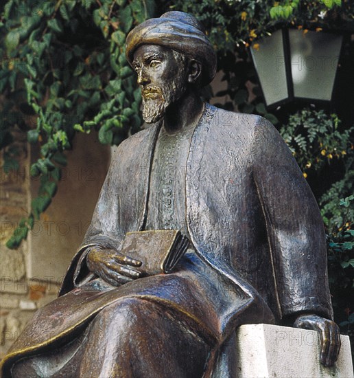 Monument in the city of Córdoba dedicated to Maimonides, a doctor, rabbi and Jewish theologian of?