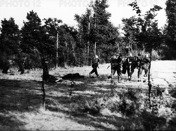 Spanish Civil War 1936-39. Siege of Madrid, Nationalist troops to the assault, one of the fights ?