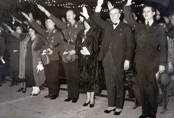 The Italian Ambassador Cerrutti, his wife, Prince William Augustus and the head of Group Fiedler ?