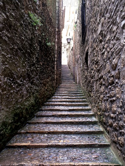 Street of the old Jewish quarter in Girona's Call.