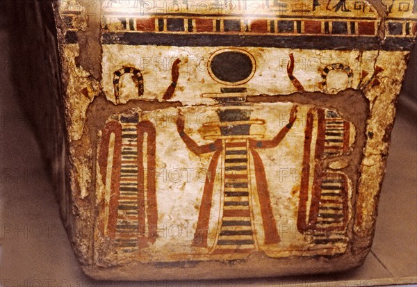 Detail of paintings in the sarcophagus 'Butehamon', who lived in Thebes at the beginning of the X?