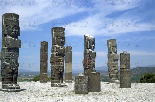 Tula, religious civic center of the Toltec culture founded around 900 BC. JC, under the name Toll?