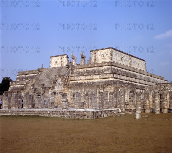 Temple of the Warriors in Chichen Itza.