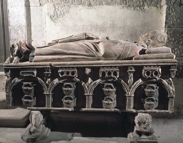 Tomb of Fernando Pérez de Guzmán in the monastery of Santo Domingo de Silos.