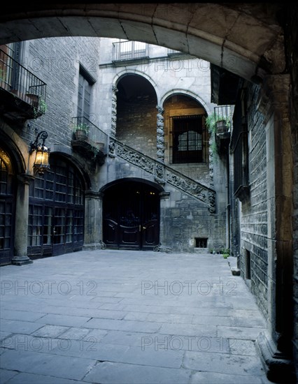Dalmases Palace, central office of Omnium Cultural and Institut of Catalan Studies, detail of the?