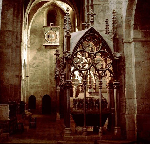 Detail of the tomb of 'Peter II the Great', buried in the Cistercian monastery of Santes Creus in?