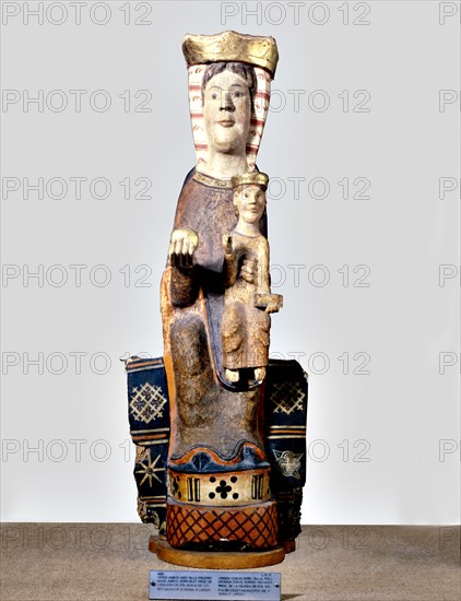 Virgin and Child, polychromed wood carving of 1200, from Santa Maria de Covet, Isona (Pallars Jus?