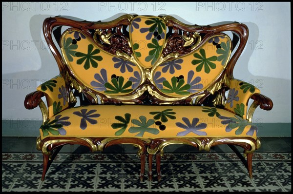 Sofa designed for Ibarz House, designed by Aleix Clapés.