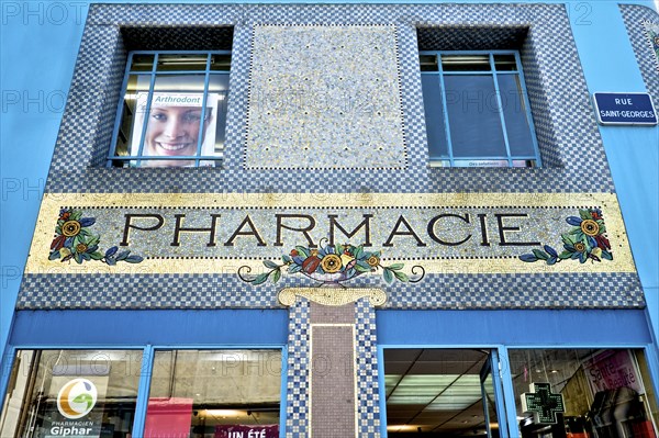 La pharmacie du Point-Central, Nancy, (1922), c2014-2017. Artist: Alan John Ainsworth.