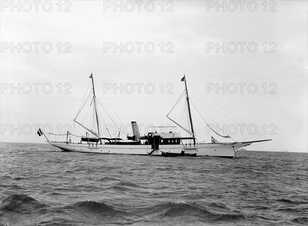 The steam yacht 'Beg Hir', 1914. Creator: Kirk & Sons of Cowes.