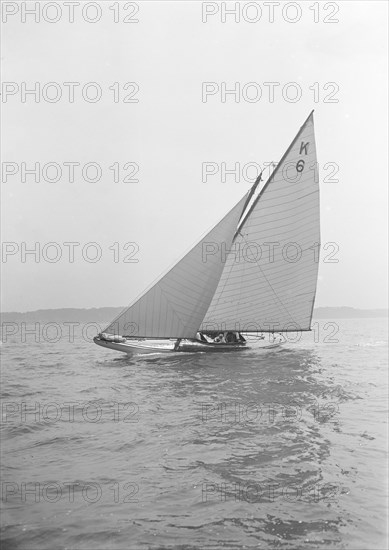 The 7 Metre Olympic class 'Quaker Girl', 1913. Creator: Kirk & Sons of Cowes.