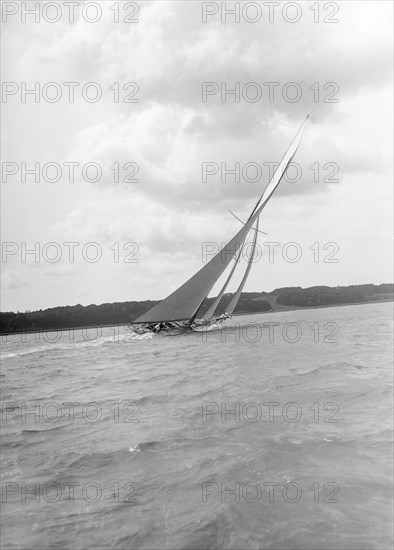 'Istria' sailing close-hauled, 1912.  Creator: Kirk & Sons of Cowes.