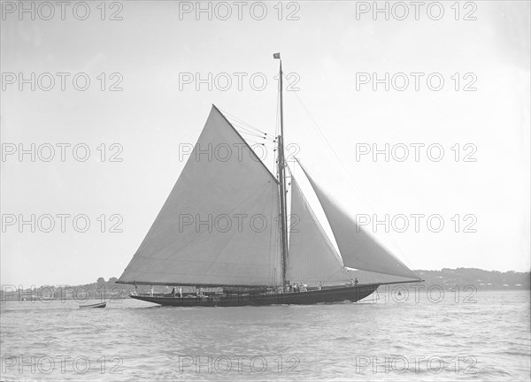 'Britannia' sailing without topsail, 1911. Creator: Kirk & Sons of Cowes.