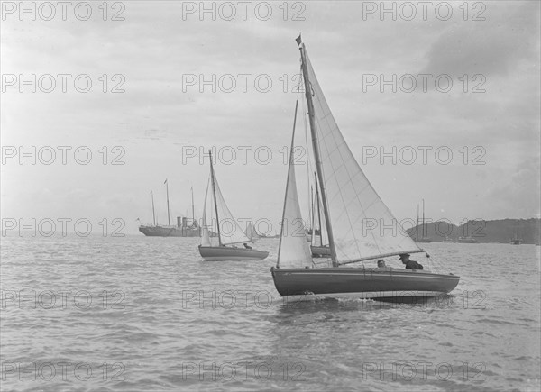 Yarmouth One Designs racing, 1922. Creator: Kirk & Sons of Cowes.