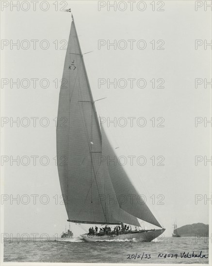 The 205 ton J-class yacht 'Velsheda' sailing close hauled, 1933.  Creator: Kirk & Sons of Cowes.