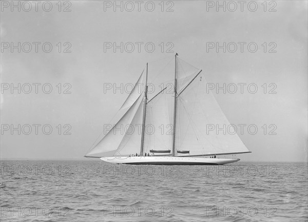 The 380 ton A Class schooner 'Margherita' sailing close-hauled, 1913. Creator: Kirk & Sons of Cowes.