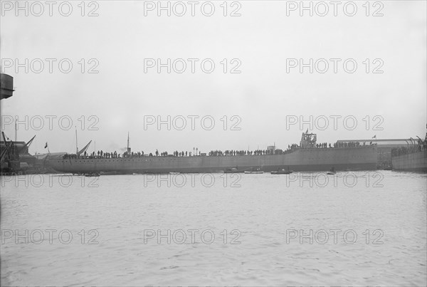 The Chilean destroy 'Almirante Condell' after launch, 27th January 1913. Creator: Kirk & Sons of Cowes.