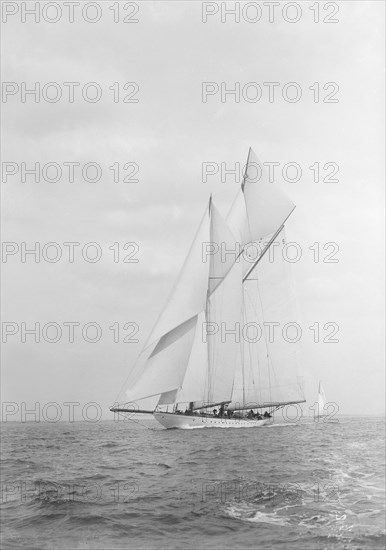 The spectacular 338-ton Big Class schooner 'Westward', 1926. Creator: Kirk & Sons of Cowes.