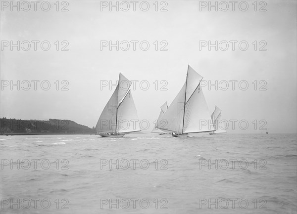 Start of Cowes to Weymouth Race, 'Ostara', 'Mariska', 'Corona' & 'Octavia' run downwind, 1911. Creator: Kirk & Sons of Cowes.