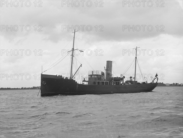 'HMS Safeguard'. Creator: Kirk & Sons of Cowes.