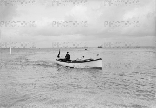 The Royal Thames Yacht Club's motor launch 'Salee Rover', 1912. Creator: Kirk & Sons of Cowes.