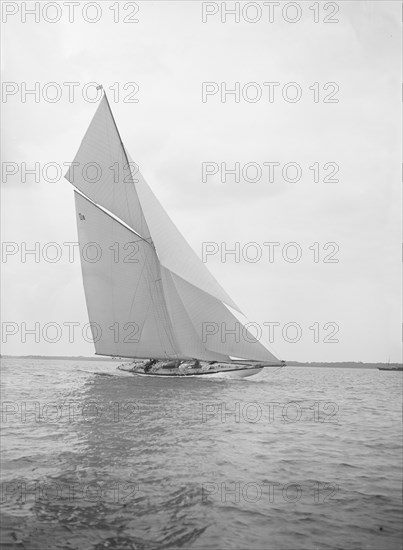 The 15 Metre class sailing yacht 'Paula III', 1913. Creator: Kirk & Sons of Cowes.