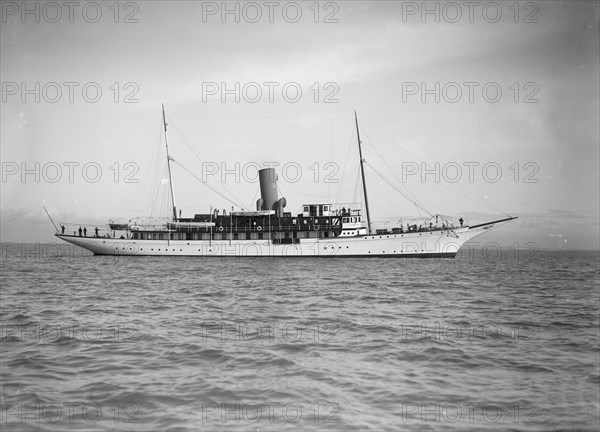 The steam yacht 'Marynthea', 1911. Creator: Kirk & Sons of Cowes.