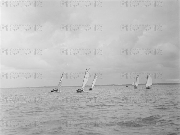 Yarmouth One Designs racing, 1922. Creator: Kirk & Sons of Cowes.