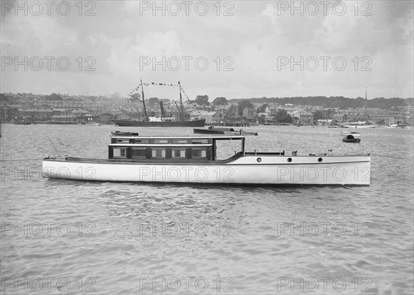 Wolseley motor launch. Creator: Kirk & Sons of Cowes.