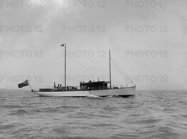 Motor yacht 'Osprey'. Creator: Kirk & Sons of Cowes.