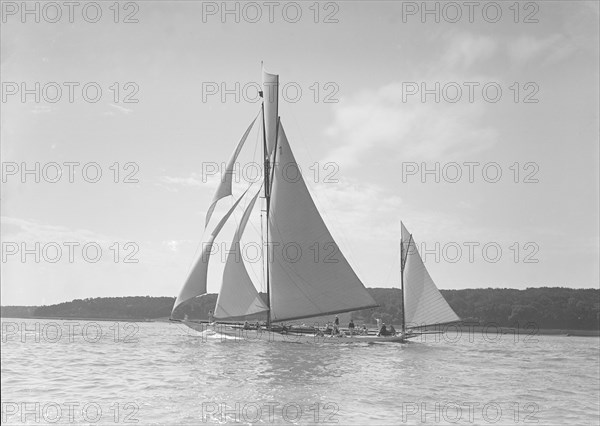 The yawl 'Zinita', 1911. Creator: Kirk & Sons of Cowes.