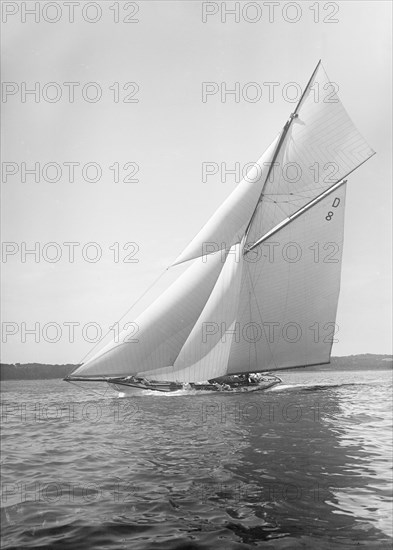 The 15 Metre cutter 'Paula II' close-hauled, 1911. Creator: Kirk & Sons of Cowes.