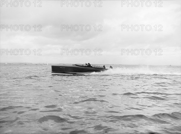 The American hydroplane 'Ankle Deep', 1913. Creator: Kirk & Sons of Cowes.