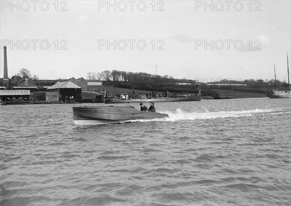 The hydroplane 'Angela II', 1913. Creator: Kirk & Sons of Cowes.