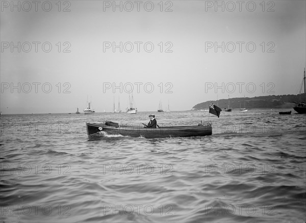 Wolseley motor launch, 1911.  Creator: Kirk & Sons of Cowes.