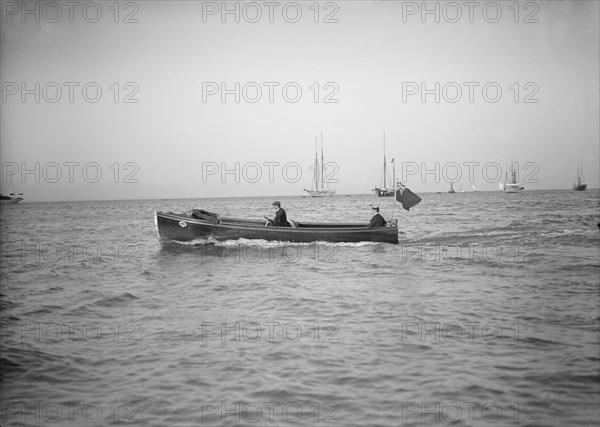 Wolseley motor launch, 1911.  Creator: Kirk & Sons of Cowes.