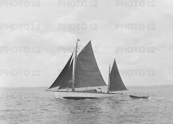 The 6 ton ketch 'Shona' under sail, 1921. Creator: Kirk & Sons of Cowes.