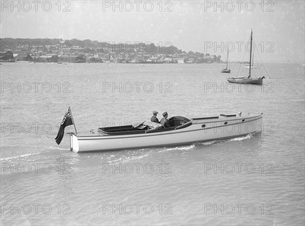 Wolseley motor launch, 1914.  Creator: Kirk & Sons of Cowes.