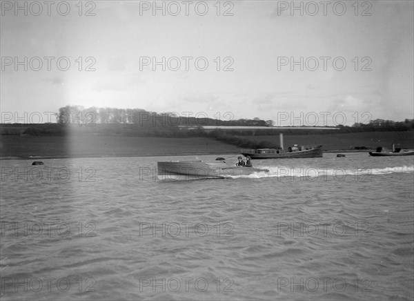 The hydroplane 'Angela II', 1913. Creator: Kirk & Sons of Cowes.