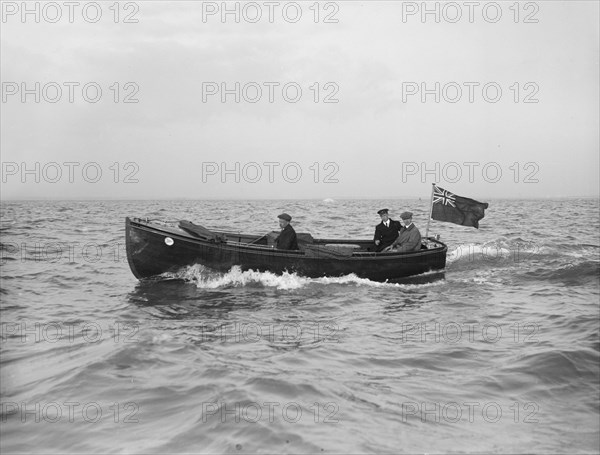 Bona's motor launch under way, 1912. Creator: Kirk & Sons of Cowes.