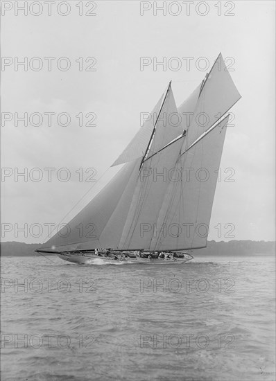 The 380 ton A Class schooner 'Margherita' sailing close-hauled, 1913. Creator: Kirk & Sons of Cowes.