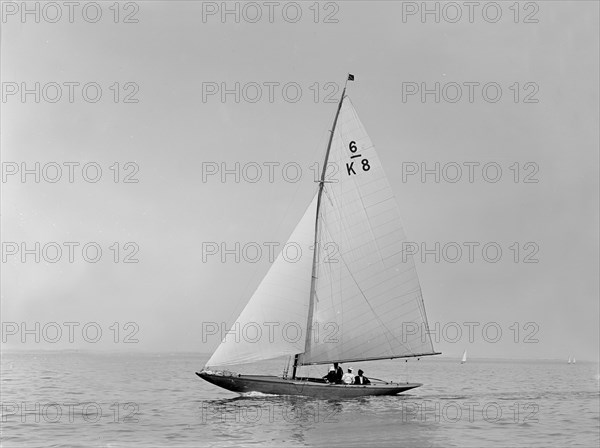 The 6 Metre sailing yacht 'Whimbret' (K8), 1921. Creator: Kirk & Sons of Cowes.