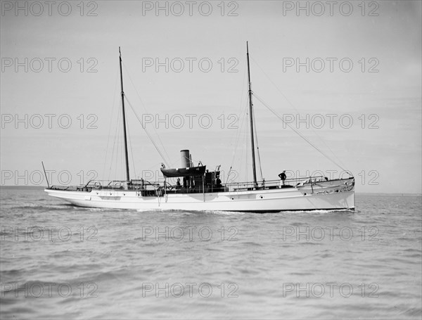 The steam yacht 'Claymore' under way, 1911. Creator: Kirk & Sons of Cowes.