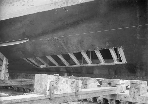 Steam yacht Branwen's hull with plates removed, 1914. Creator: Kirk & Sons of Cowes.