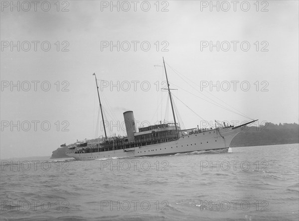 The 142 ton steam yacht 'Sapphire', 1923. Creator: Kirk & Sons of Cowes.