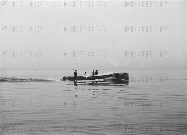 Admiralty motor launch under way, 1914. Creator: Kirk & Sons of Cowes.