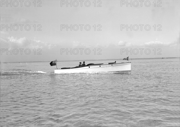 The motor launch 'Wendy' under way, 1913. Creator: Kirk & Sons of Cowes.