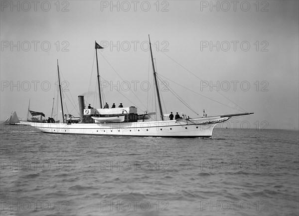 The steam yacht 'Sea Snake' 1911. Creator: Kirk & Sons of Cowes.