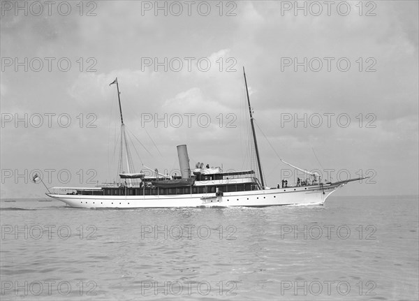 The steam yacht 'Lorna', 1911. Creator: Kirk & Sons of Cowes.